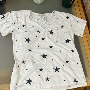 super cute women’s shirt: size small